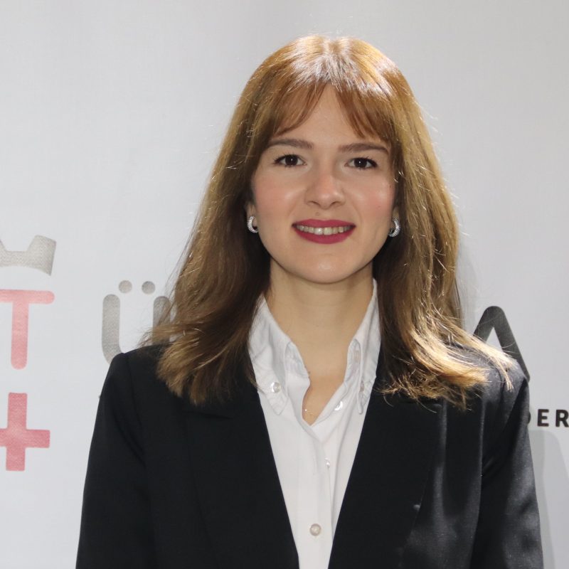 Cansu İşbilir Salih1 Cansu İşbilir Salih1