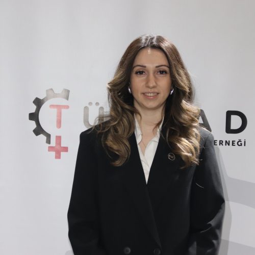 Selinay Deniz